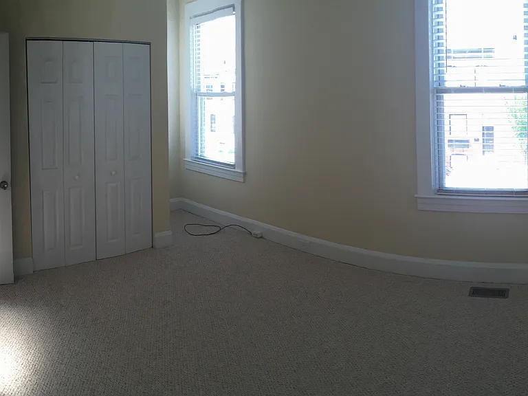 725 Grundy St — Photo 14