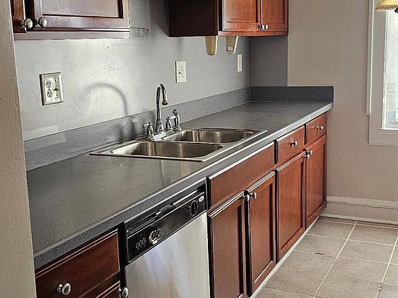 5th image of 16109 Clifton Blvd #16109