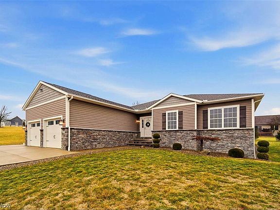 2nd image of 31 Shannon Dr