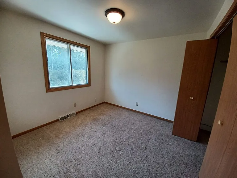 3727 Parkway Blvd — Photo 11