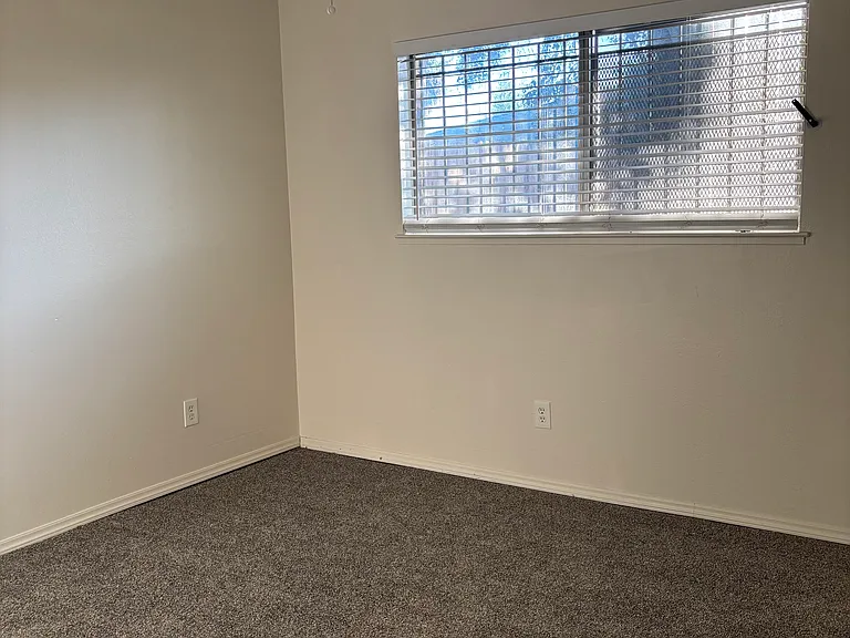 6402 Grigsby Pl — Photo 9