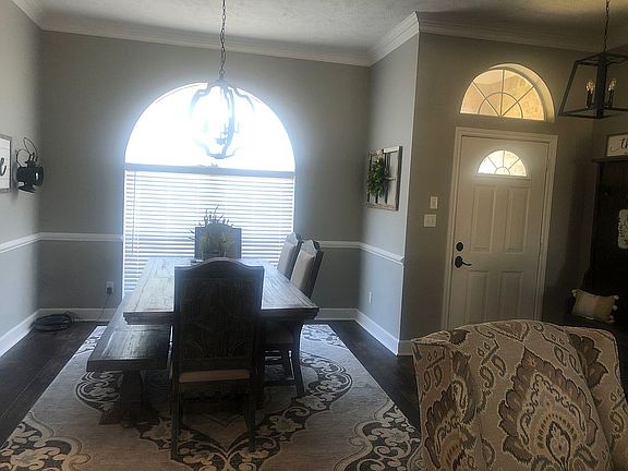 4th image of 2302 Woodway Dr