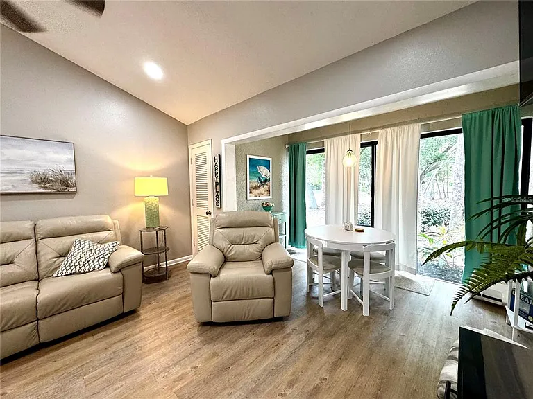 4707 Winslow Beacon #2 — Photo 9