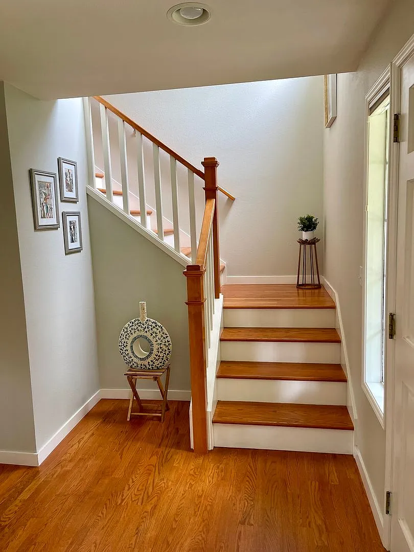 4Bd/2.5Ba Sammamish Home — Photo 2