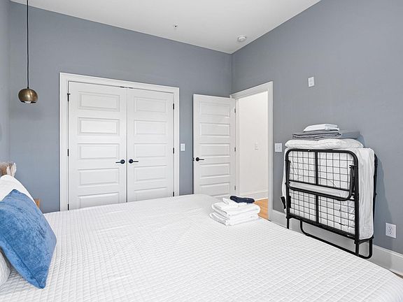 5th image of 404 Douglas Ave #301
