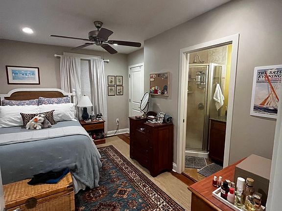 3rd image of 44 Furrs Mill Rd #2