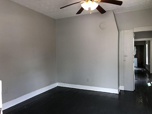2nd image of 146 Carlisle Ave