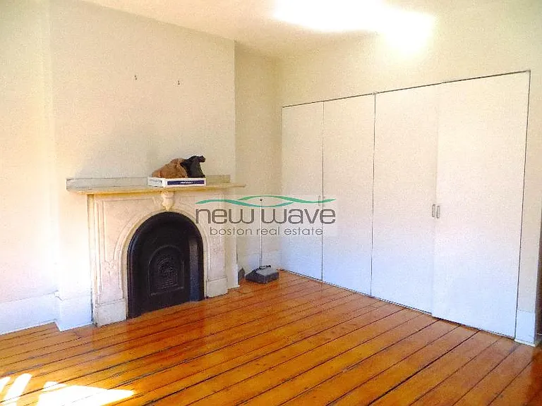 601 Tremont St #4 — Photo 8