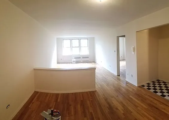 Rented by Smart NY Realty LLC | media 1