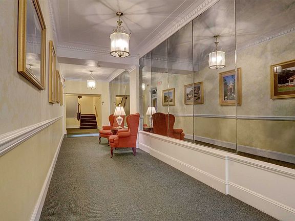 4th image of 360 Stewart Ave APT 2A