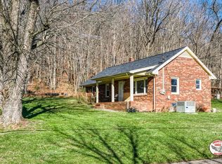511 Pleasant Shade Rd, Monterey, TN 38574