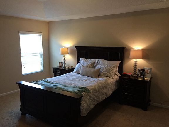 5th image of 204 Sunshine Dr