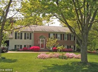 8009 W Point Dr, Springfield, VA 22153