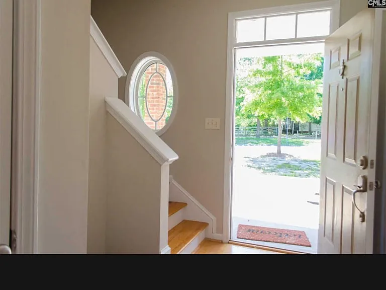 144 Lincoln St — Photo 3