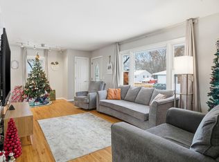 6110 Regent Ave N, Brooklyn Center, MN 55429