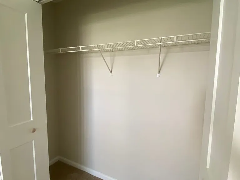 Meridian Park Apartments — Photo 156