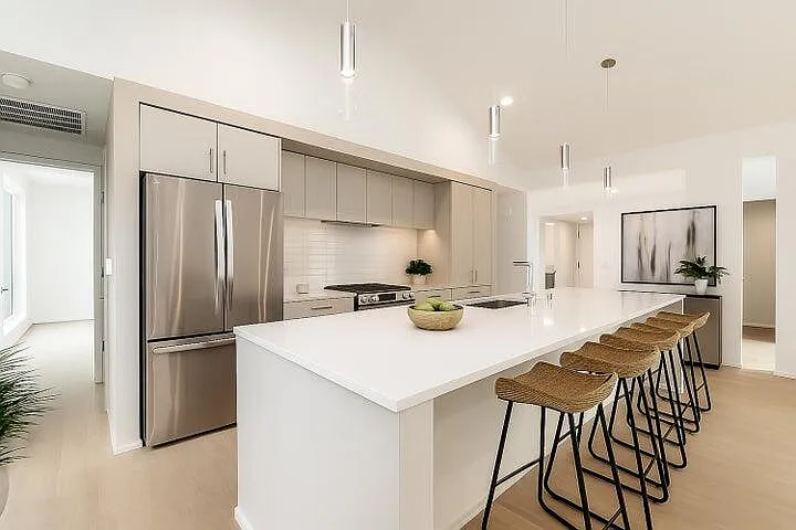 3 bed, 2.5 bath, 1885 sqft, $3,890 — Photo 4