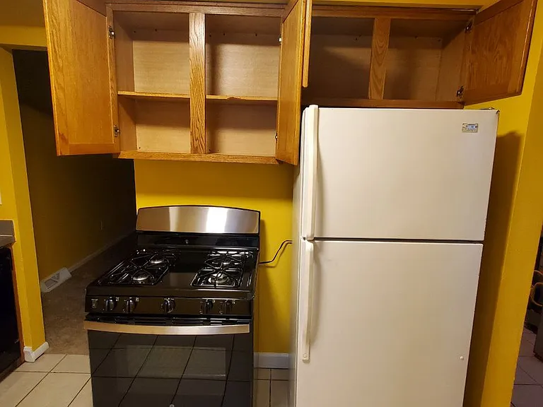23755 Banbury Cir #1 — Photo 37
