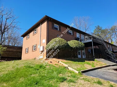 2 Bed/1 Bath Apartment in King NC- Upstairs Unit at King — Photo 3
