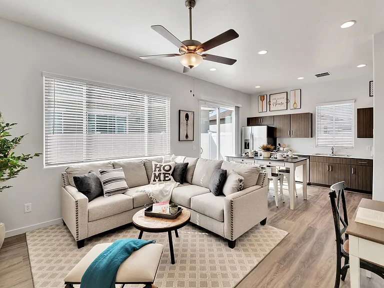 Open-concept Floor Plan