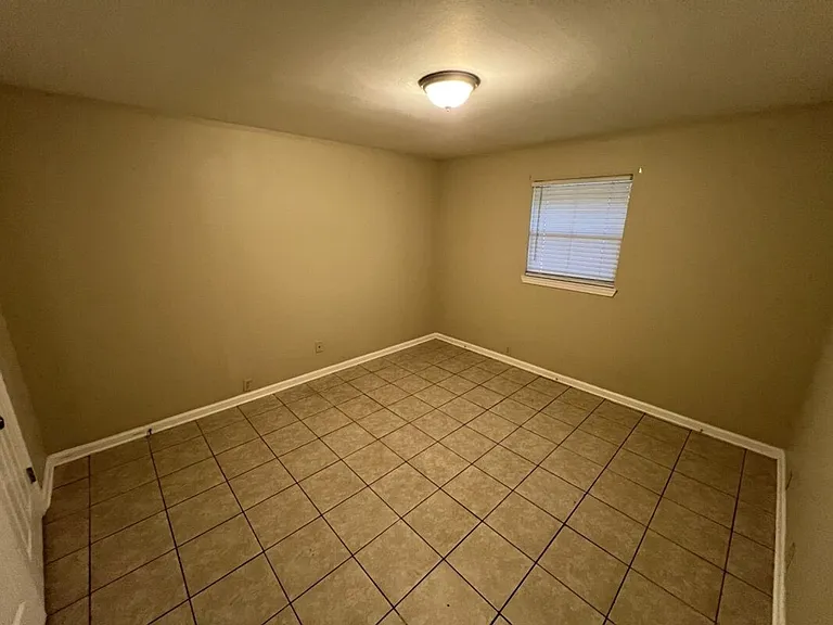 3280 Crestaire Dr — Photo 24