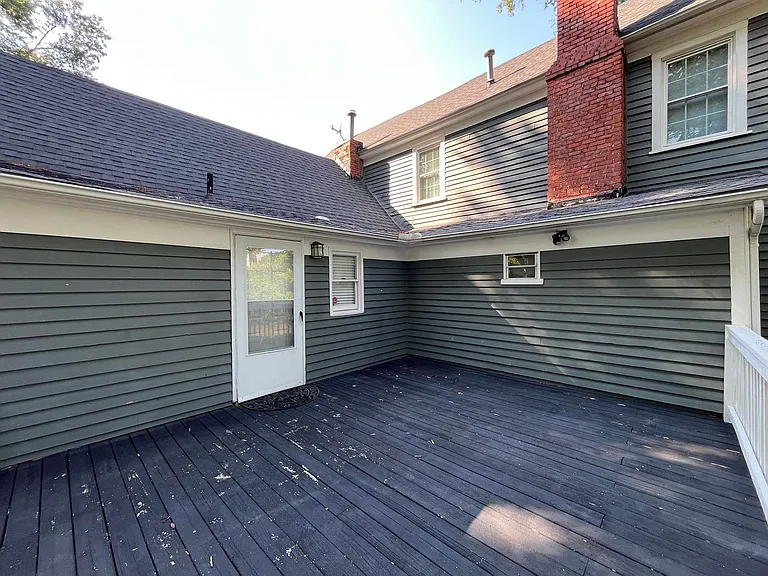 1810 Vale St — Photo 25