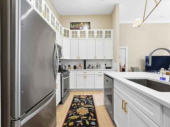 4th image of 126 Dudley St APT 107