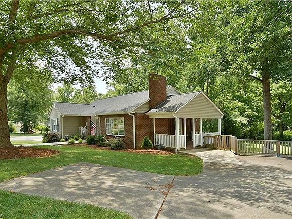 4th image of 1230 Magnolia St