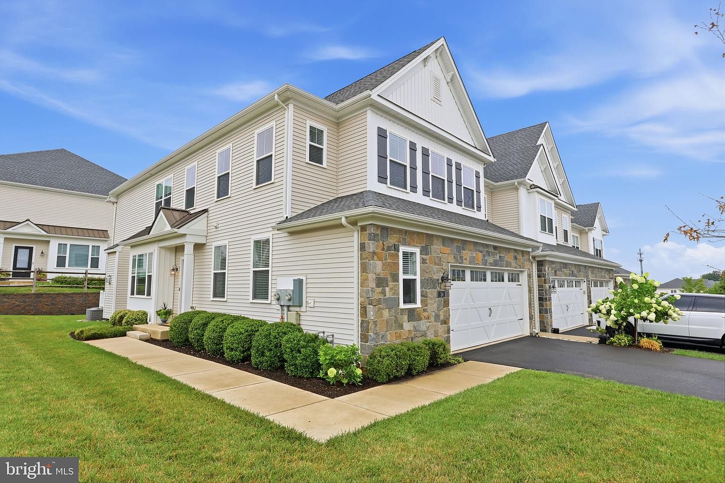 24 Spring Mill Rd — Spring Mill Country Club