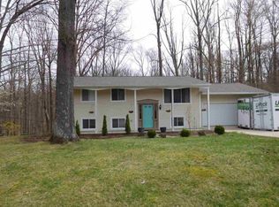 1604 E Woodland Dr, Bloomington, IN