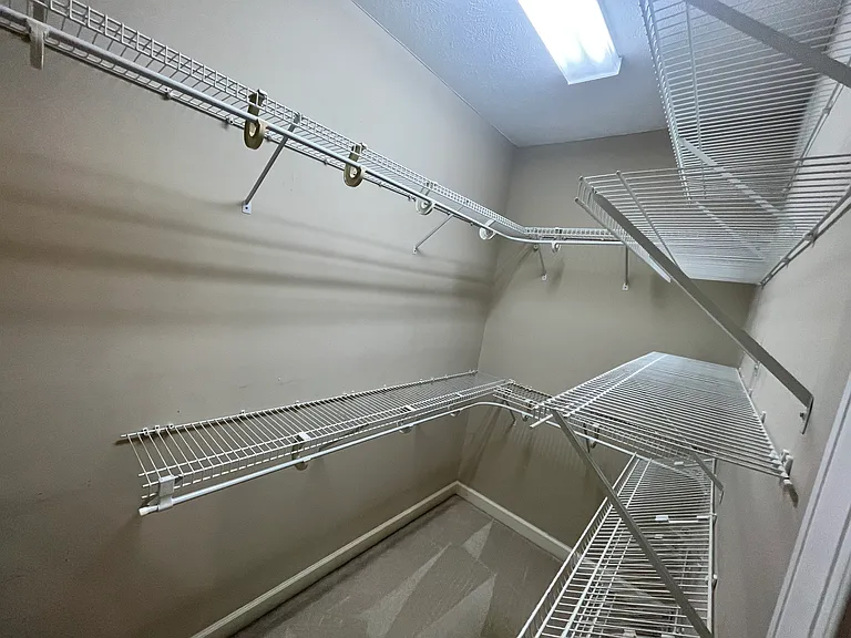 305 Fairway Ln — Photo 13