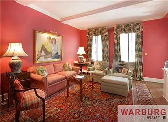Sold by Warburg | media 4