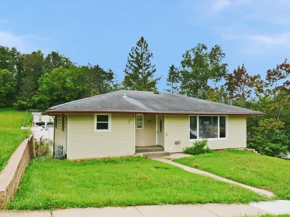 1416 Phelps St, Red Wing, MN 55066