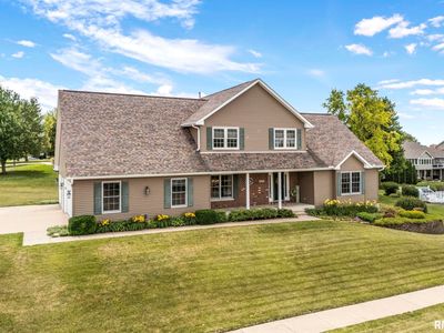 1001 W Hickory Ct, Eldridge, IA, 52748