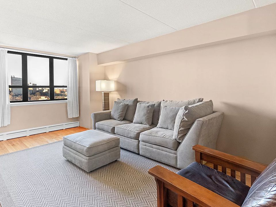 1st image of 301 Cathedral Pkwy APT 16E