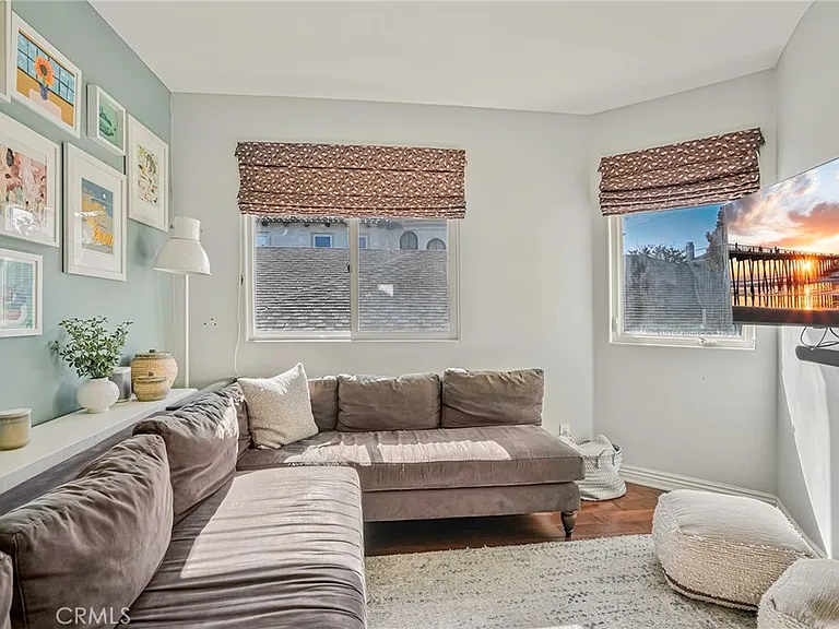 2200 Walnut Ave — Photo 20
