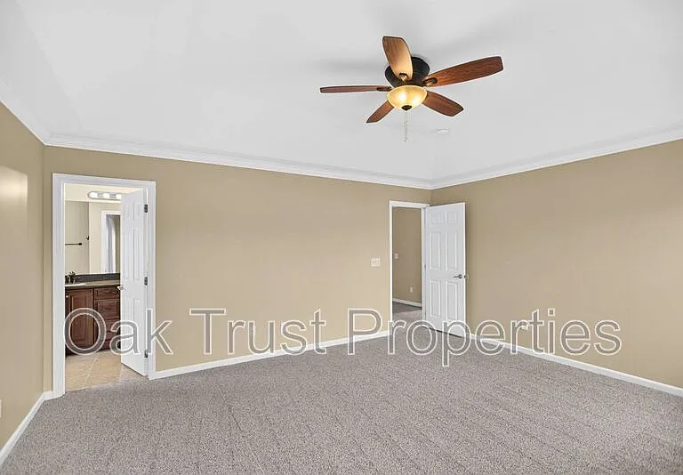 7018 Bellflower Ln — Photo 15