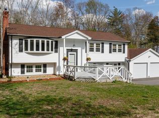 11 Mathew Drive, Merrimack, NH 03054