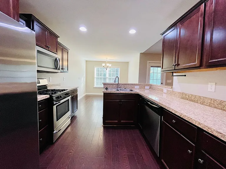 1404 Abberbury Dr — Photo 10