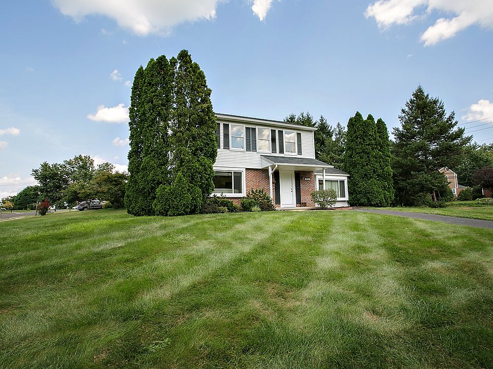 2nd image of 103 Station Dr