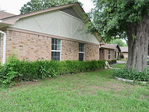 3rd image of 1331 Lemon Dr