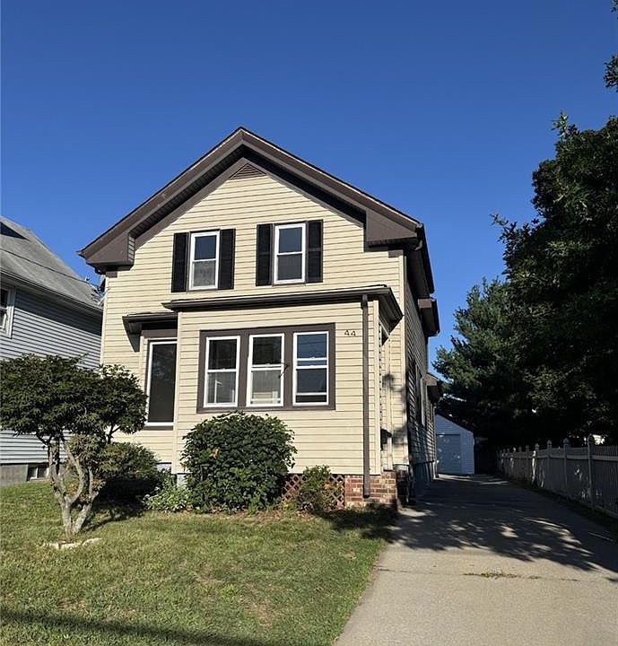 1st image of 44 Walnut St