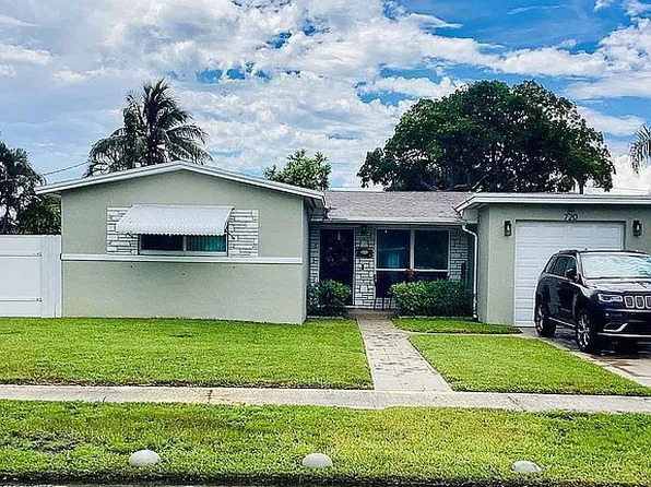720 SW 69th Ave, Pembroke Pines, FL 33023
