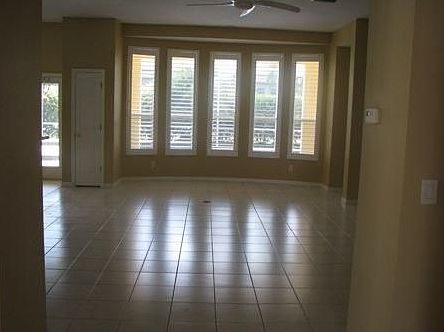 Spacious Family Room