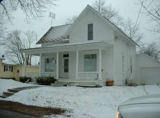 412 N 1st St, Hudson, IN 46747
