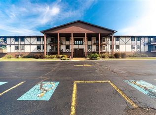 4849 Grace Rd UNIT 232, North Olmsted, OH 44070