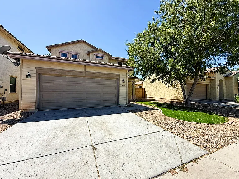 7216 N 72nd Dr — Photo 44