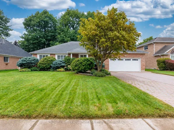 8165 Mount Olive Cres, Niagara Falls, ON L2H 2Y9