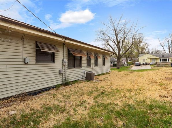601 Westside Dr, Knob Noster, MO 65336