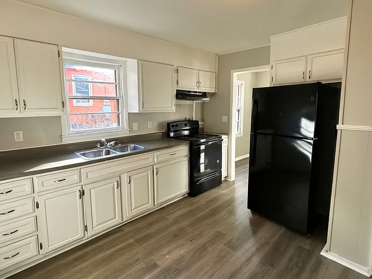 3417 4th St W — Photo 2